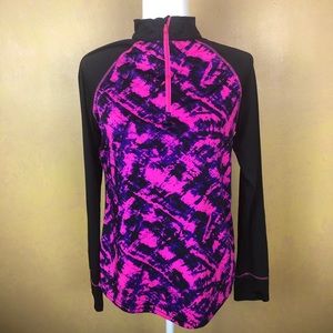 Women’s exercise top, size medium